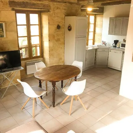 펜션 La Riviere Esperance Veyrignac