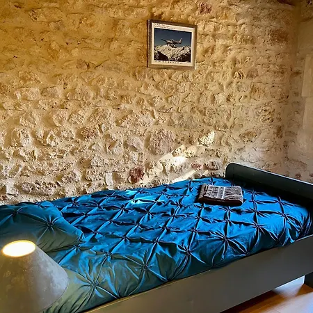 펜션 La Riviere Esperance Veyrignac