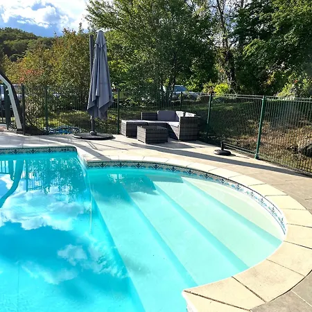 La Riviere Esperance 펜션 *